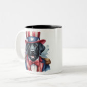 Aangepaste Patriottische Uncle Sam Black Labrador  Tweekleurige Koffiemok (Voorkant links)