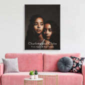 Aangepaste persoonlijke tweelingzussenfoto canvas afdruk (Insitu (Woonkamer))