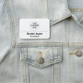 Aangepaste Plastic Naam Tag – Pin Backing met Logo (In situ)