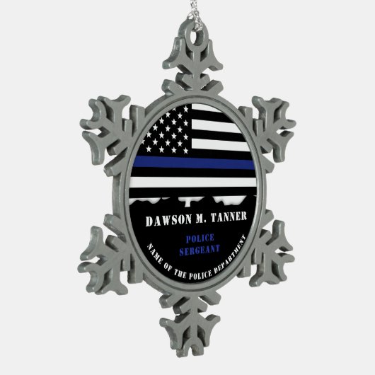 Aangepaste politiefunctionaris-waardering in blauw tin sneeuwvlok ornament (Links)