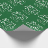 Aangepaste prettige kerstgroene en witte familiena cadeaupapier (Hoek)