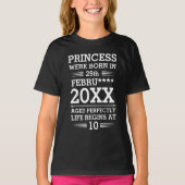 Aangepaste prinses werden geboren op de leeftijd v t-shirt (Voorkant)