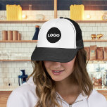 Aangepaste Promo Personeel Werknemer Bedrijf Logo Trucker Pet<br><div class="desc">Personaliseer uw Custom Promo Personeel Medewerker Bedrijfsleven Logo Trucker Hoed. Neem gerust contact met ons op als u hulp nodig heeft; wij helpen u graag verder.</div>