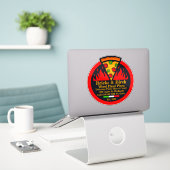 Aangepaste promotie voor houtgestookte pizzarestau sticker (Laptop op bureau)