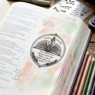 Aangepaste Psalm 119:105 Bijbeltekst | Open Boek T Rubberstempel