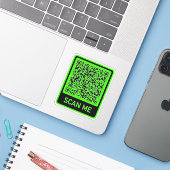 Aangepaste QR-code bumpersticker voorbeeld Sticker (Laptop met iPhone)