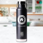 Aangepaste QR-code Business Logo Naam Modern Waterfles<br><div class="desc">Upload een QR-code en logo, pas de tekst aan en creëer gemakkelijk uw gepersonaliseerde waterfles. Klik op BEWERKEN om de tekstkleur of tekstgrootte te wijzigen. U kunt DIT ONTWERP OVERDRAGEN op andere Zazzle-producten en het aanpassen aan de meeste Zazzle-items. Standaard Studio-design zijn gemaakt in een grafische oplossing met hoge resolutie...</div>