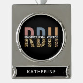 Aangepaste RDH-geregistreerde tandheelkundige cade Verzilverd Banner Ornament (Voorkant)