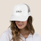 Aangepaste rechthoek zwart-wit Logo toevoegen Trucker Pet (In situ)