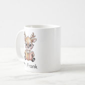 Aangepaste rendier die een boek leest koffiemok (Voorkant links)