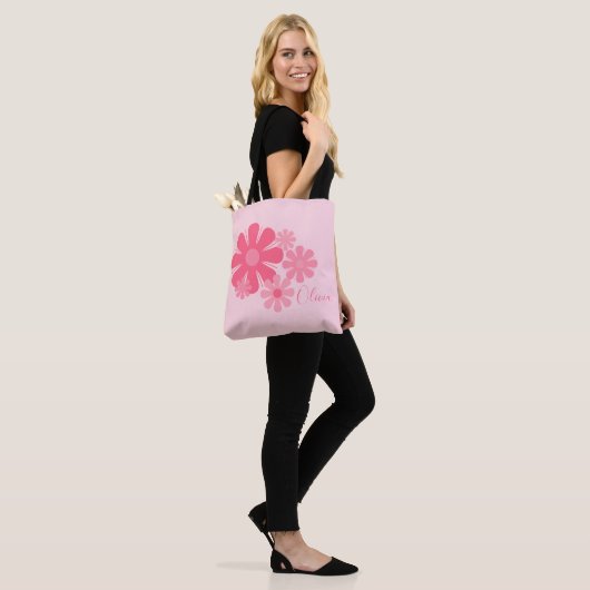 Aangepaste Retro Cute Pink Flowers Tote Bag (Op model)