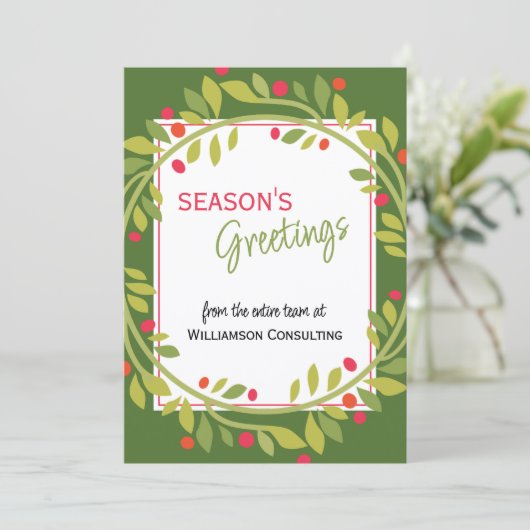 Aangepaste rode bessen groene hulst botanisch gebl feestdagenkaart (Staand voorkant)