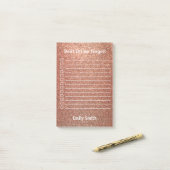 Aangepaste rode glinsterende gevoerde takenlijst post-it® notes (Op bureau)