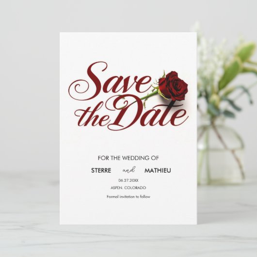 Aangepaste rode roos bruiloft save the date (Staand voorkant)