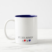 Aangepaste Romeinse nummerdatum Jubileum Tweekleurige Koffiemok (Links)