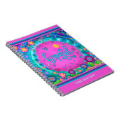 Aangepaste roze bloemenharten hoopvol plezier kleu notitieboek (Rechterzijde)