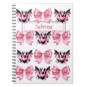 Aangepaste Roze Bogen & Vleermuizen Coquette Hallo Notitieboek (Voorkant)