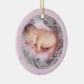Aangepaste Roze Keepsake Foto Baby's Eerste Kerstm Keramisch Ornament (Rechts)