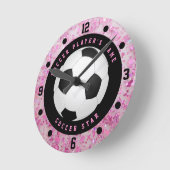Aangepaste roze meisjes voetbal ronde klok (Hoek)