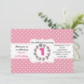 Aangepaste roze pooldot 1e verjaardag Uitnodigings Kaart (Staand voorkant)