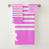 Aangepaste roze/witte strepen badhanddoek set bad handdoek (Insitu)