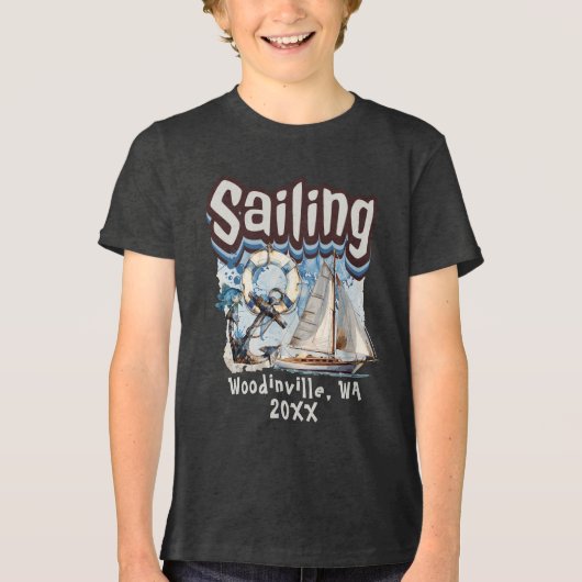 Aangepaste Sailing Lover Sailor Locatie Datum Naam Tri-Blend Shirt (Voorkant)