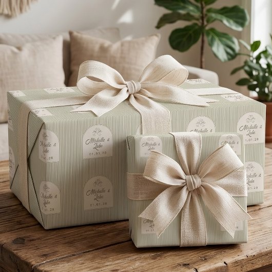 Aangepaste saliegroene gestreepte bruid- en bruide cadeaupapier