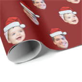 Aangepaste Santa Hat Face Christmas Gift 2 foto's Cadeaupapier (Rol Hoek)
