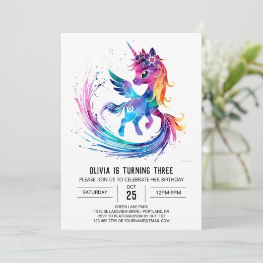 Aangepaste Schattige eenhoorn digitale verjaardag Kaart (Staand voorkant)