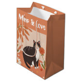Aangepaste schattige glimlachende kat met Mur & Lo Medium Cadeauzakje (Voorkant Gekanteld)