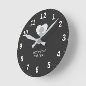 Aangepaste Schattigee Eenvoudige Hartfoto en Tekst Ronde Klok (Hoek)