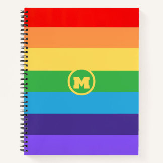Aangepaste Schattigee Modern Monogram Rainbow Prid Notitieboek