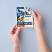 Aangepaste services voor elektrische aannemers flyer (Hand)