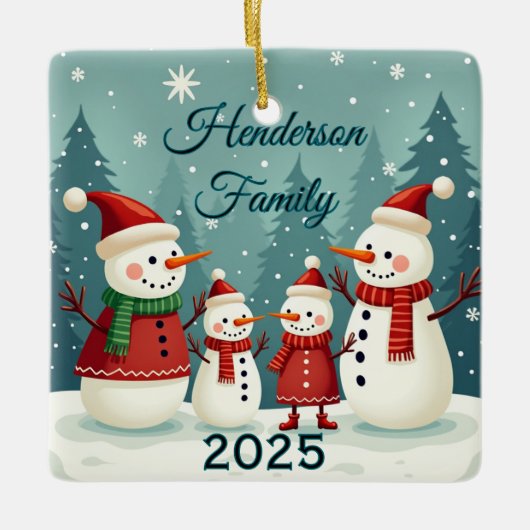 Aangepaste Sneeuwman Familie Van Vier Keramisch Ornament (Voorkant)