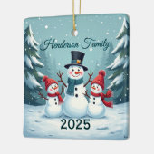 Aangepaste sneeuwmannenfamilie van drie keramisch ornament (Links)
