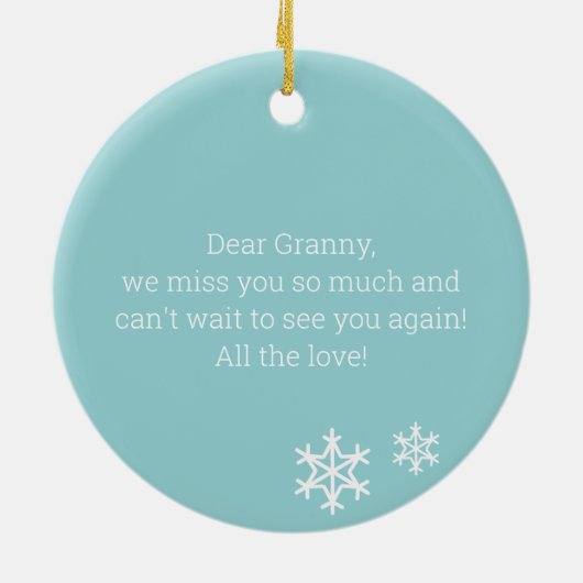 Aangepaste Snowman Familienaam Keramisch Ornament (Achterkant)