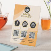 Aangepaste Sociale Media QR Code Sign - Oranje Reclamebord Met Voetstuk (Insitu)
