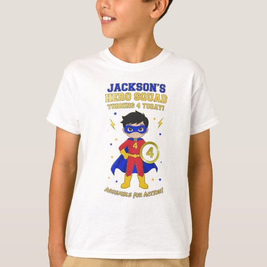 Aangepaste Superhelden Jongen 4e Verjaardag Helden T-shirt (Voorkant)
