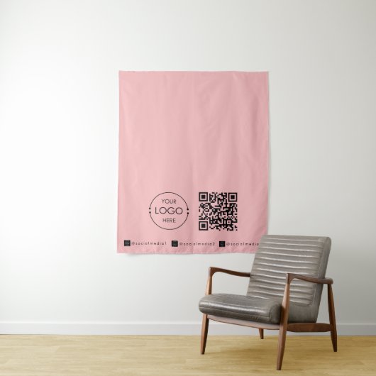 Aangepaste Table Runner Banner Pink Business QR-co Wandkleed (In situ)