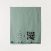 Aangepaste tafelbanner in saliegroen met QR-code Wandkleed (Voorkant)