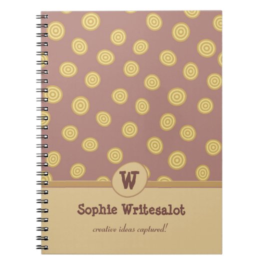 Aangepaste Tan en Taupe Whimsical Monogram Notitie Notitieboek (Voorkant)