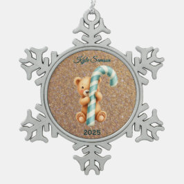 Aangepaste teddybeer en blauwe snoepriet tin sneeuwvlok ornament