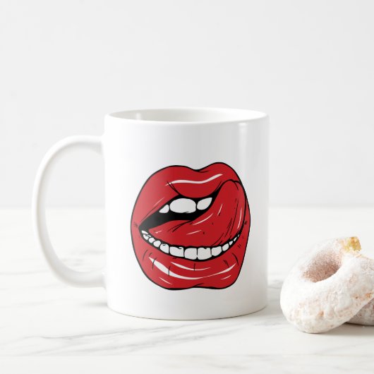 Aangepaste tekst grappige rode lippen cartoon mond koffiemok (Met donut)