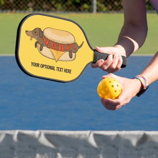 Aangepaste tekst Hot Dog Pickleball Paddle (Insitu)