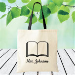 Aangepaste tekst in het boek Naam van leraar Tote Bag<br><div class="desc">Pas de tekst aan, upload een foto, en creëer gemakkelijk uw gepersonaliseerde canvas tas. Klik OP VERDER AANPASSEN om de tekstkleur te wijzigen. U kunt dit ONTWERP overdragen op andere Zazzle producten en het aanpassen om de meeste Zazzle punten te passen. De standaard design van Studio worden gemaakt in high-resolution...</div>