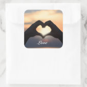 Aangepaste tekst Liefde Handen Hart Vorm Schemerin Vierkante Sticker (Tas)