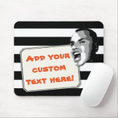 Aangepaste tekst schreeuwen op zwarte strepen muismat (Met muis)