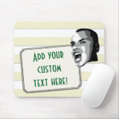 Aangepaste tekst Shout op pastel gele strepen Muismat (Met muis)