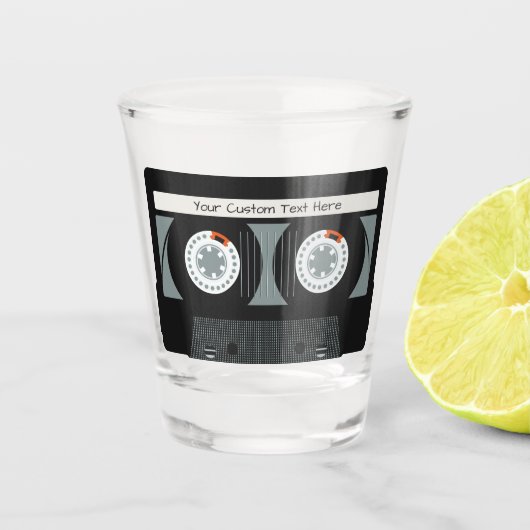 Aangepaste tekst voor tapetape met Retro Casette Shot Glas (Voorkant)