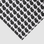 Aangepaste tekst voor zwart anananassetpatroon tissuepapier (Detail)